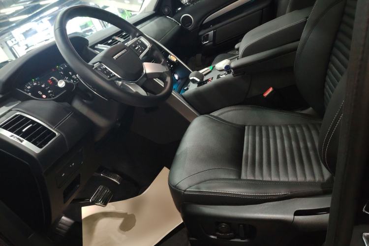 Used Land Rover Discovery 2024 360 PS Dynamic SE
