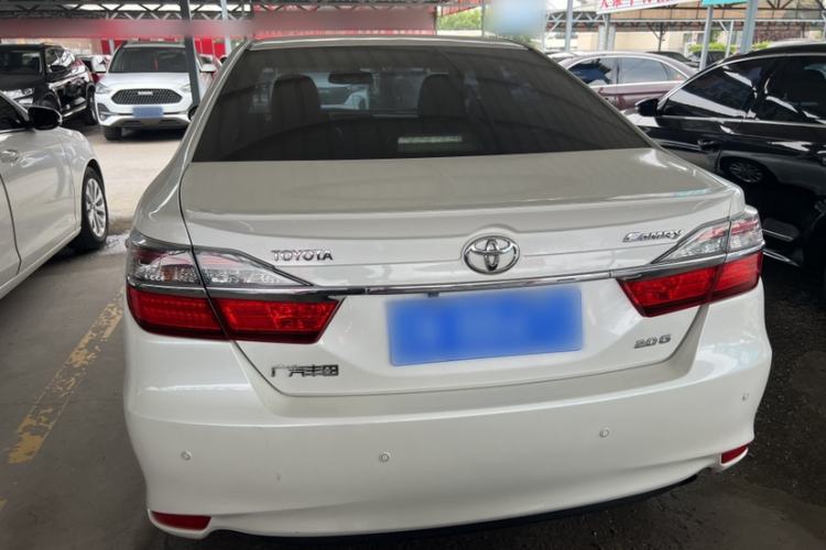Used Toyota Camry 2015 2.0G Premier Edition
