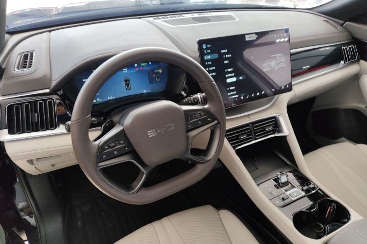 Used BYD Song PLUS New Energy 2025 EV Intelligent Driving Version 520km Premium Model
