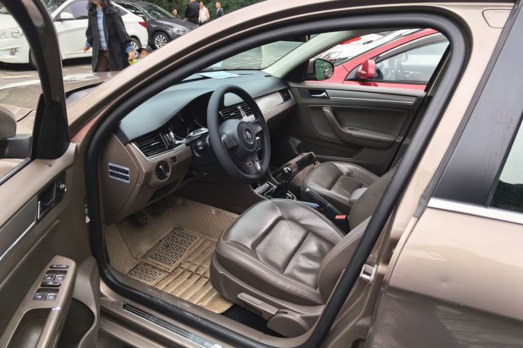 Used Volkswagen Bora 2014 1.6L Manual Comfort Model
