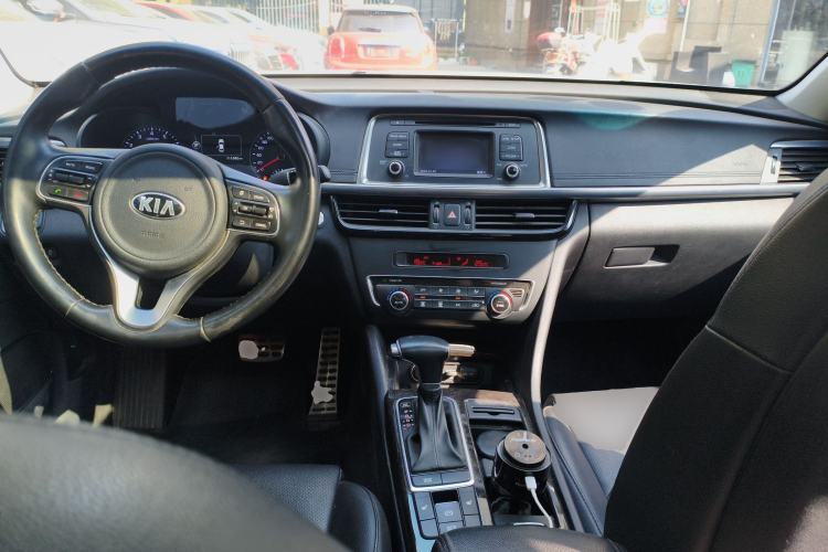 Used Kia K5 2017 2.0L Automatic 15th Anniversary Special Edition LUX
