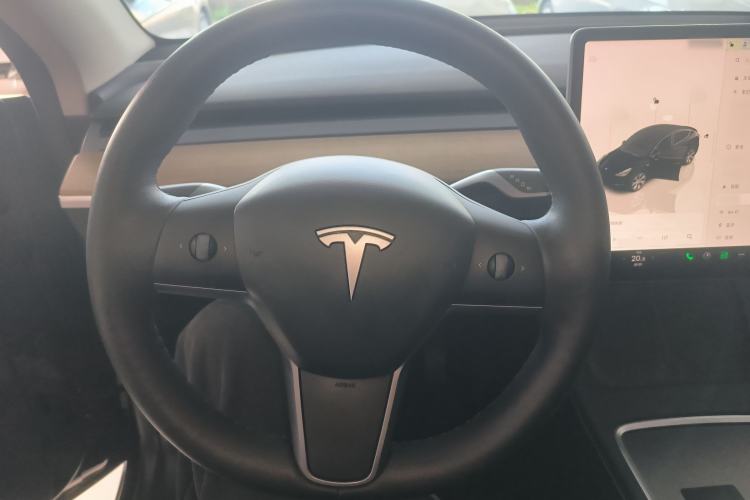 Used Tesla Model Y 2022 Rear-Wheel-Drive Version
