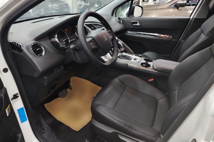 Used Peugeot 3008 2016 2.0L Automatic Classic Edition
