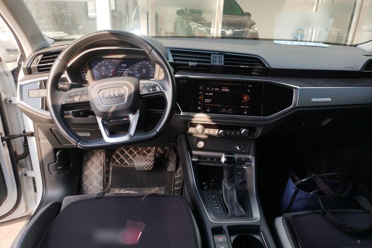 Used Audi Q3 2019 35 TFSI Fashion Dynamic Model