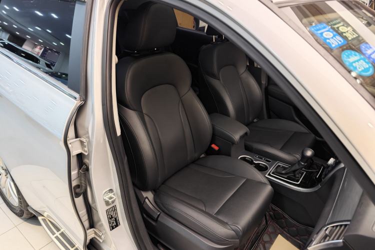 Used Haval H2 2016 Red-Label 1.5T Automatic Two-Wheel Drive Luxury Model