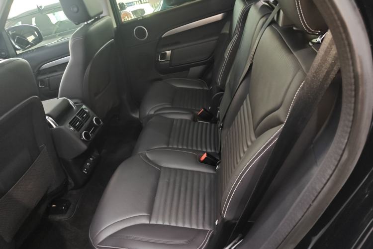 Used Land Rover Discovery 2023 360 PS R-Dynamic S
