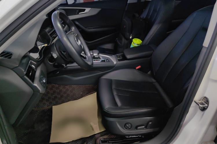 Used Audi A4L 2019 40 TFSI Ambition Version China V
