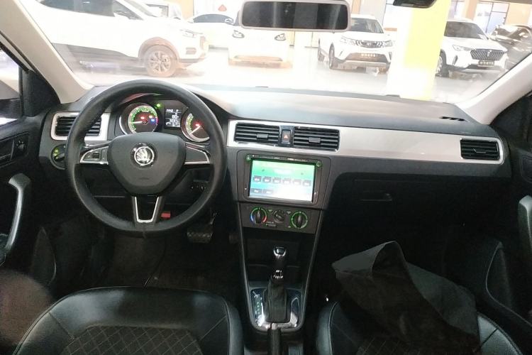 Used Skoda Rapid Spaceback 2018 1.6L Automatic Comfort Edition