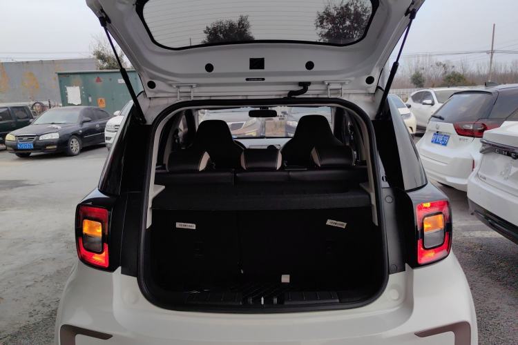 Used SOL E10X 2021 302 km Range Fashion Edition 30.2 kWh
