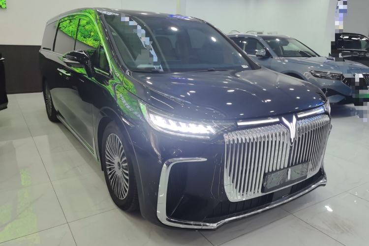 Used VOYAH Dream 2025 PHEV Four-Wheel-Drive Flagship Kunpeng Edition
