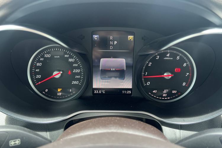 Used Mercedes-Benz GLC 2019 Facelift GLC 260 L 4MATIC Luxury Model
