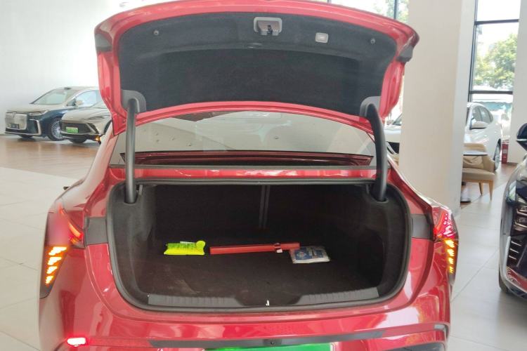 Used Hongqi Tiangong 05 2025 550 Smart Selection
