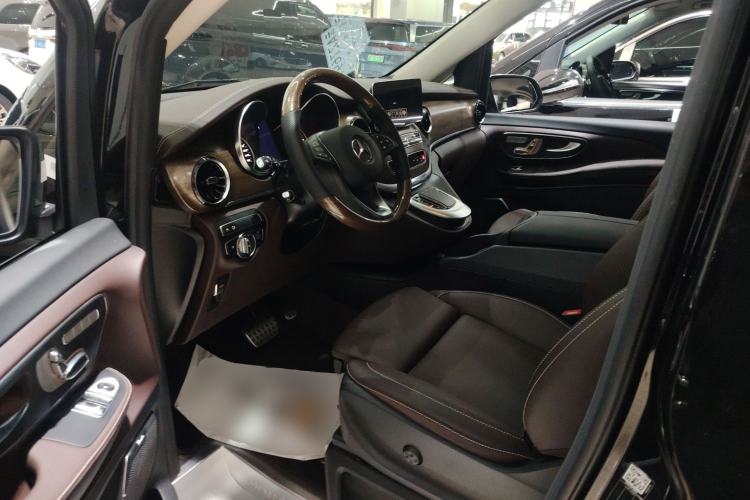 Used Mercedes-Benz V-Class 2022 V 260 L Long-wheelbase Luxury Edition
