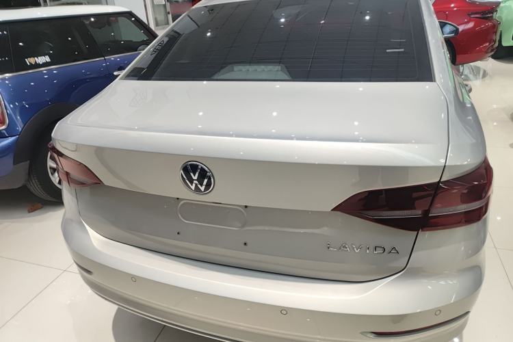 Used Volkswagen Lavida 2022 1.5L Automatic Vision Edition
