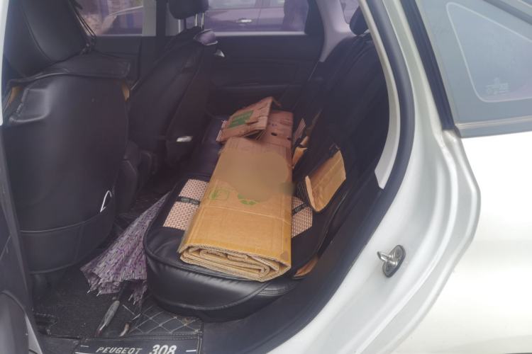 Used Peugeot 308 2016 1.6L Automatic Fashion Edition
