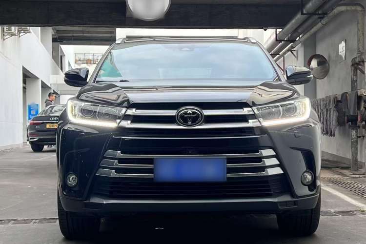 Used Toyota Highlander 2018 2.0T Four-Wheel Drive Ultimate Edition 7-Seater Emission Standard China V
