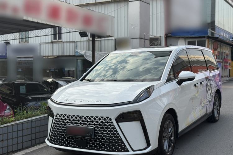 Used SAIC MAXUS G70 2024 2.0T Automatic Luxury Edition 7 Seats
