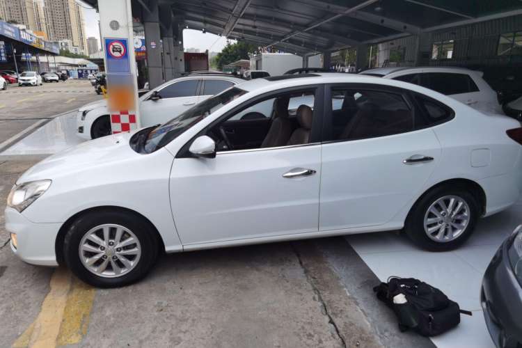 Used Hyundai Celesta 2015 1.6L Automatic Luxury Model
