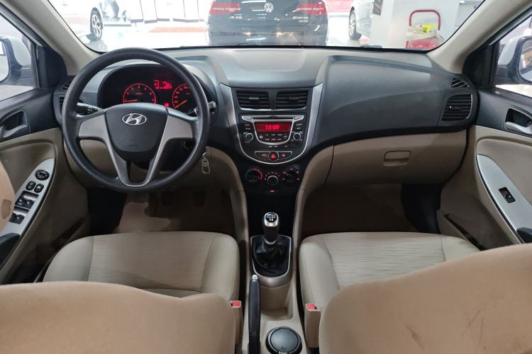 Used Hyundai Verna 2014 1.4L Manual Smart GLS Trim
