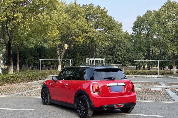 Used  MINI 2019 1.5T COOPER Artist
