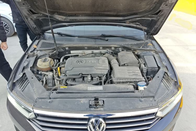 Used Volkswagen Magotan 2018 330TSI DSG Luxury Model
