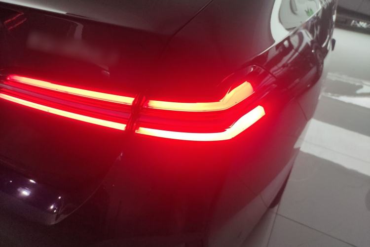 Used BMW 5 Series 2025 530Li Luxury Edition M Sport Package
