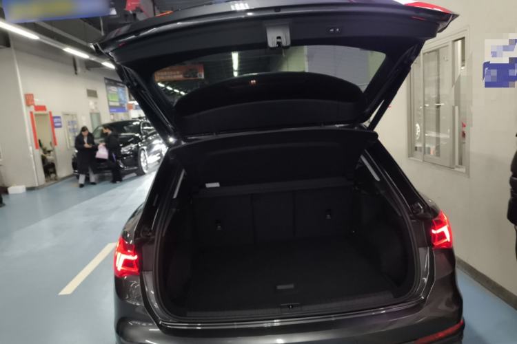 Used Audi Q3 2020 35 TFSI Fashion Dynamic Model
