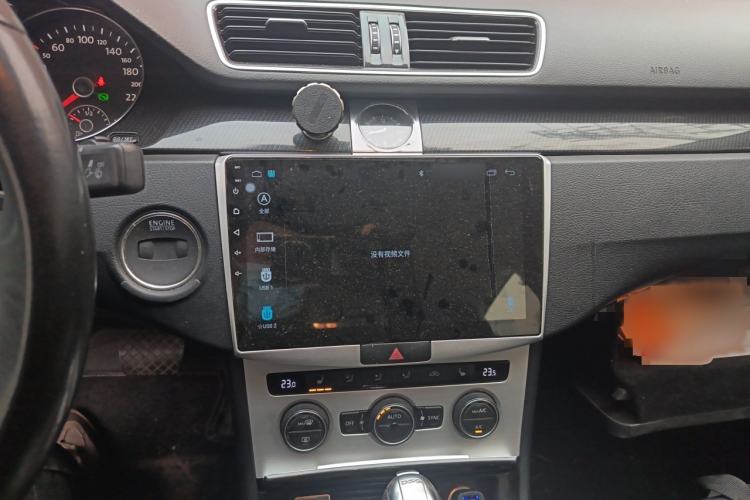 Used Volkswagen Magotan 2015 1.8TSI Luxury Model
