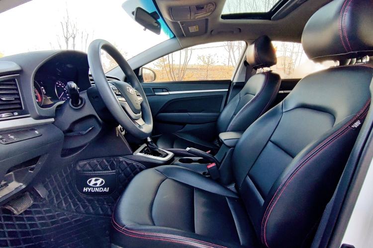 Used Hyundai Elantra 2016 1.6L Automatic ZhiXuan – Elite Version
