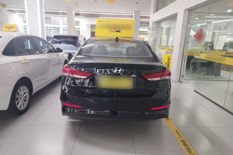 Used Hyundai Elantra 2019 1.5L CVT Smart & Luxurious Trim
