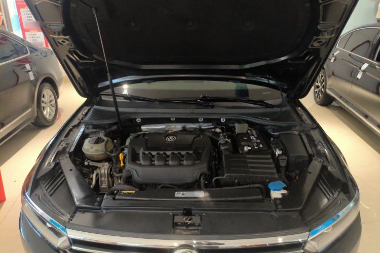 Used Volkswagen Magotan 2019 330TSI DSG Luxury Version China VI Standard
