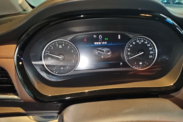 Used Buick GL8 2023 Land Executive Class Comfort Model
