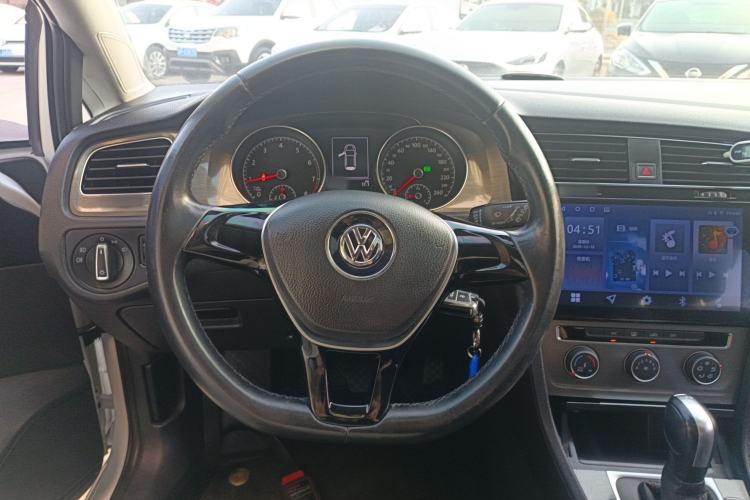 Used Volkswagen Golf 2015 1.4TSI Automatic Comfort Model