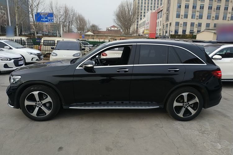 Used Mercedes-Benz GLC 2018 GLC 260 4MATIC Luxury Model