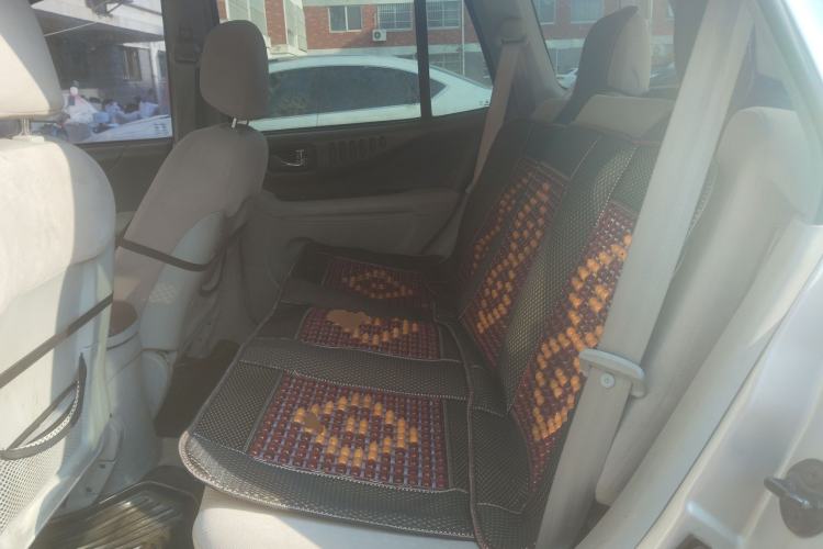 Used  Rein 2011 2.0L Two-Wheel Drive Luxury Edition