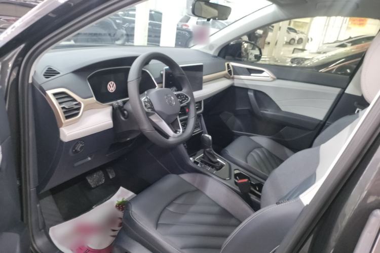 Used Volkswagen Tharu 2023 300TSI Two-Wheel-Drive Moonlight Edition
