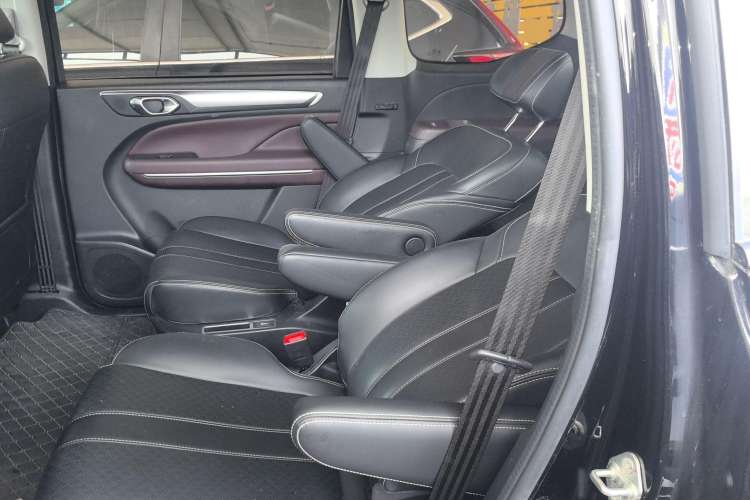 Used GAC Trumpchi M6 2021 PRO 270T DCT Luxury Edition
