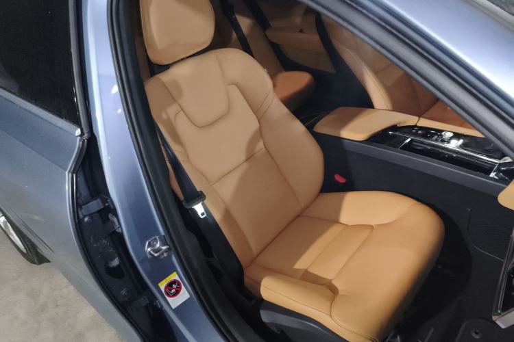 Used Volvo S90 2018 T5 Zhiyuan Edition
