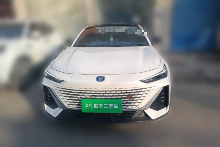 Used Changan UNI-V 2023 1.5T Prestige Model
