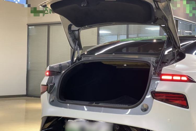 Used XPeng P7 2022 586G
