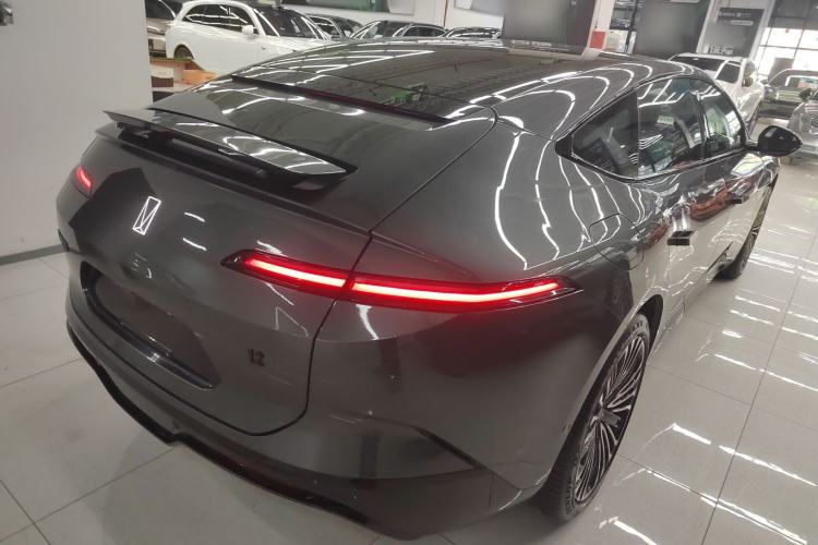 Used  12 2025 Ultra Extended-Range Edition