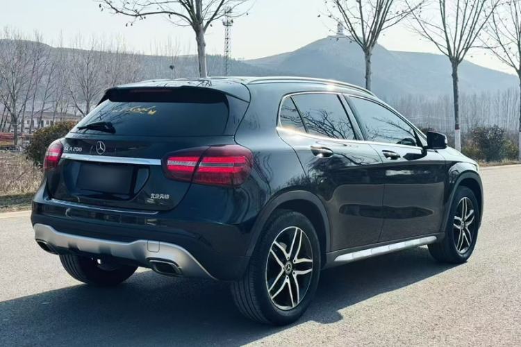 Used Mercedes-Benz GLA 2017 GLA 200 Fashion Model

