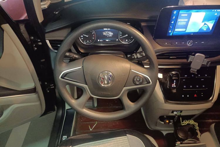 Used Buick GL8 2023 Land Executive Class Comfort Model
