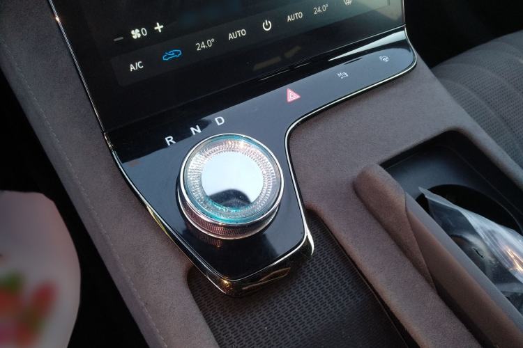 Used VOYAH PASSION 2023 Four-Wheel Drive Flagship Edition
