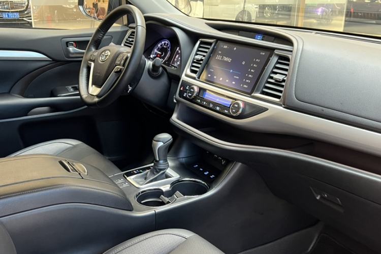 Used Toyota Highlander 2021 2.0T Four-Wheel Drive Luxury Edition 7 Seats