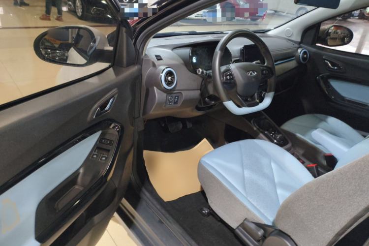 Used Chery Little Ant 2022 Sweet Pink Edition Half-Sugar Version Lithium Iron Phosphate 29.2 kWh 30 kW 301 km