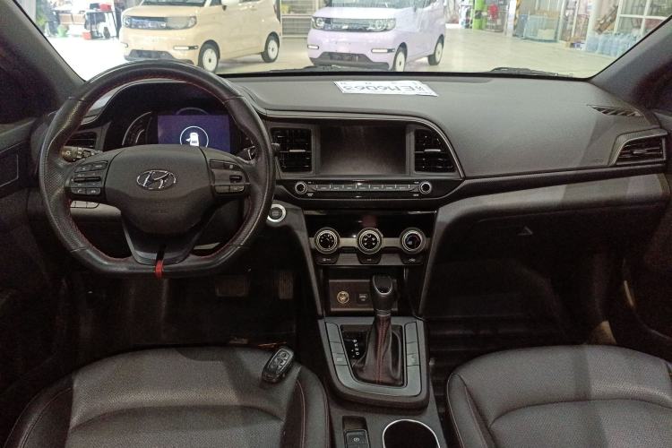Used Hyundai Elantra 2019 1.4T Dual-Clutch Xuan Dong · Dynamic Model
