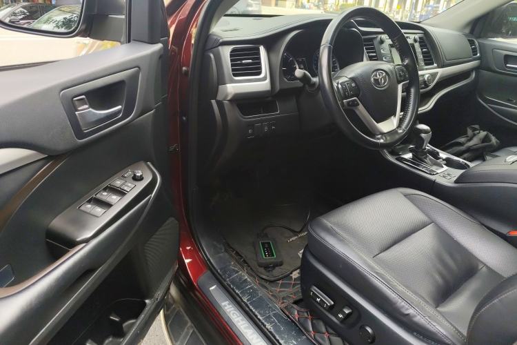 Used Toyota Highlander 2018 2.0T Four-Wheel Drive Luxury Edition 7 Seats China V Emission Standard
