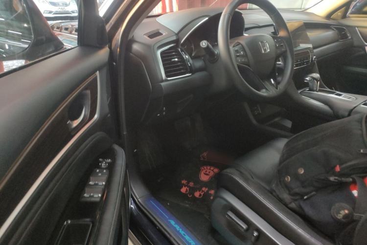 Used Honda Avancier 2017 240TURBO Two-Wheel Drive Premium Edition
