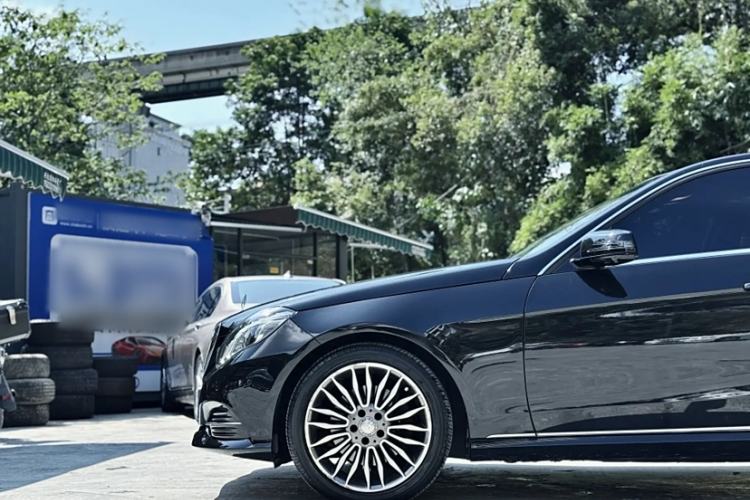 Used Mercedes-Benz E-Class 2015 E 260 L Luxury Model
